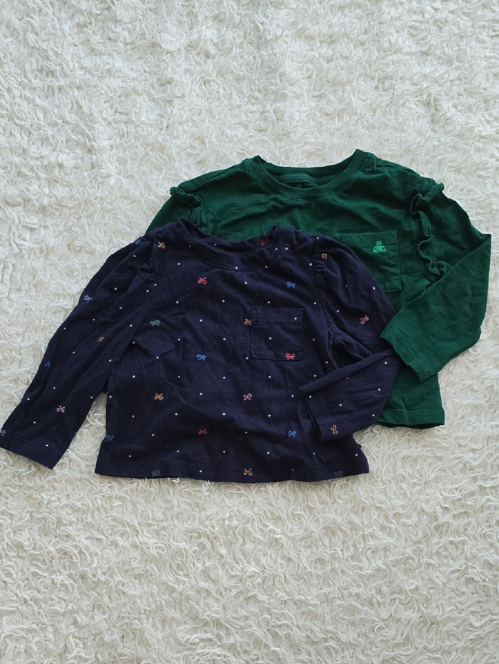GAP Navy Bow Print Long Sleeve Tee & Green Ruffle Sleeve Top